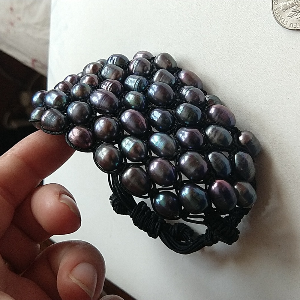 Gorgeous adjustable peacock pearl bracelet 925 sterling silver